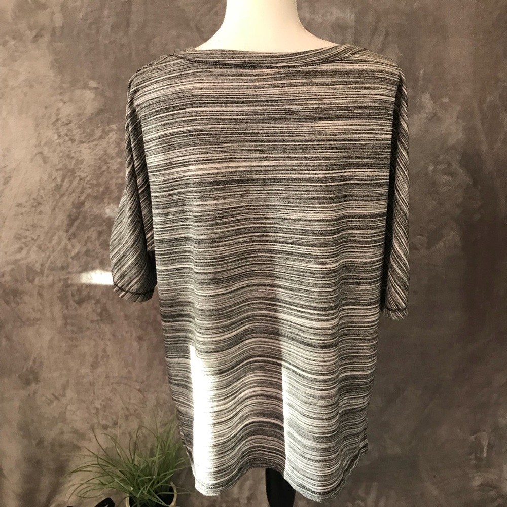 Ruby Rd. “Cold-Shoulder” Top - Picture 3 of 6